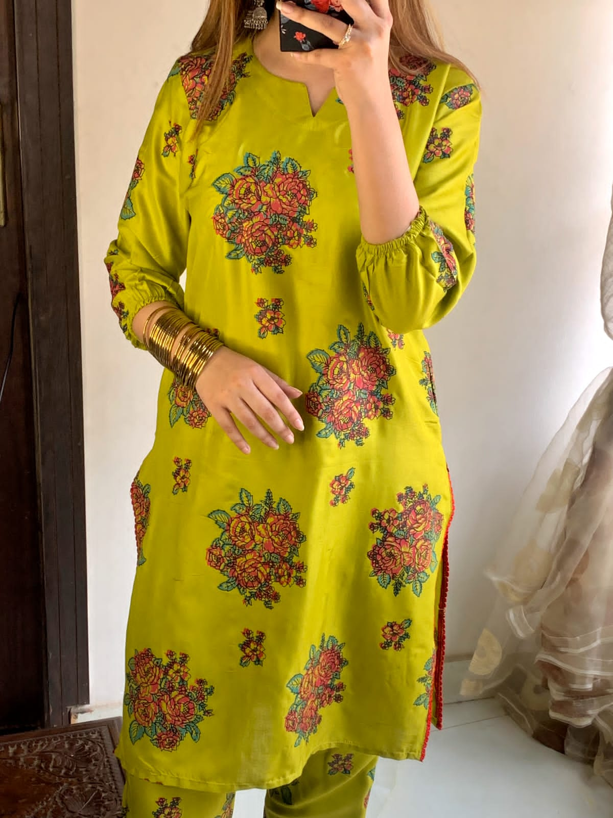 Gulab (Stitched 2 Piece)